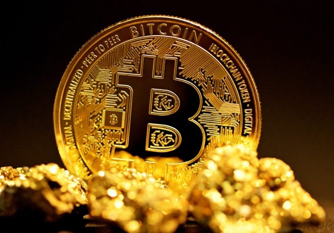 加密货币牛市信号启动?比特币与黄金90天相关系数创历史新高